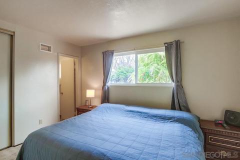 8621 Carlton Oaks Dr, Santee, CA 92071 photo 19