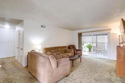 8621 Carlton Oaks Dr, Santee, CA 92071 photo 10