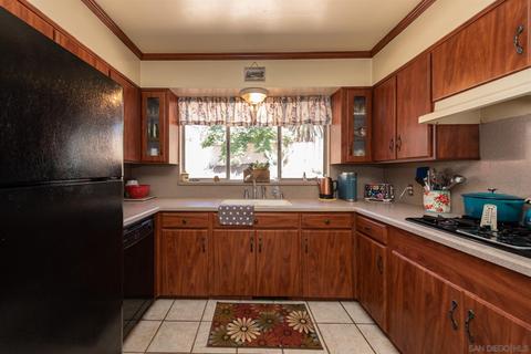 1010 Bear Valley Rd, Escondido, CA 92025 photo 6