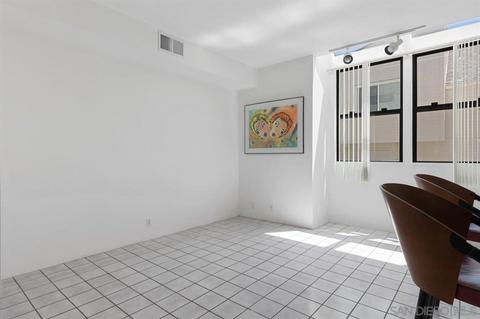 7597 Eads #E, La Jolla, CA 92037 photo 12