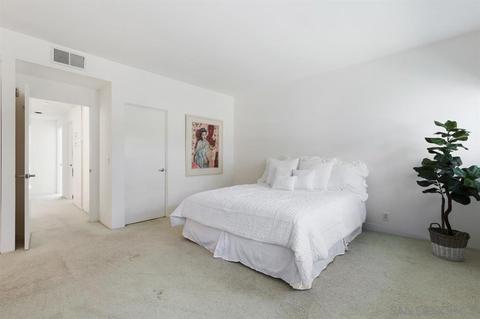 7597 Eads #E, La Jolla, CA 92037 photo 17