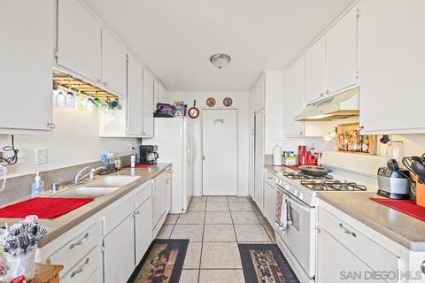 4218 Fiesta Way #2, Oceanside, CA 92057 photo 8