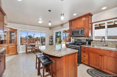 8045 Morocco Dr, La Mesa, CA 91942 photo 16