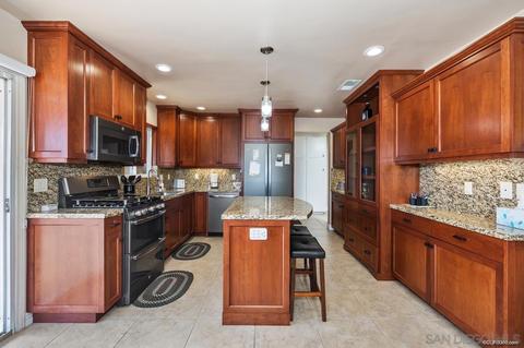 8045 Morocco Dr, La Mesa, CA 91942 photo 13
