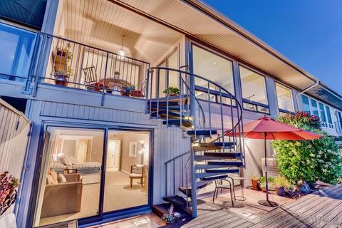 7666 Caminito Coromandel, La Jolla, CA 92037 photo 32