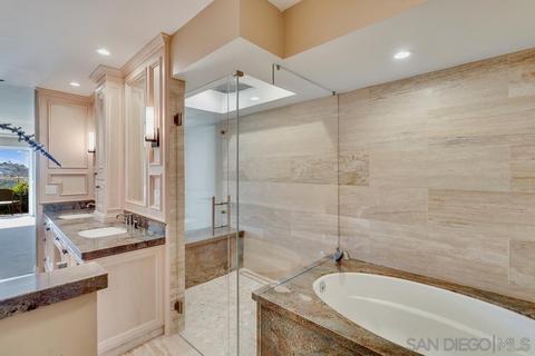7666 Caminito Coromandel, La Jolla, CA 92037 photo 21