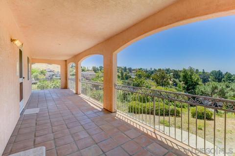 9488 Edgewood Dr, La Mesa, CA 91941 photo 17