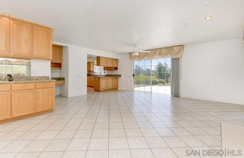 9488 Edgewood Dr, La Mesa, CA 91941 photo 8