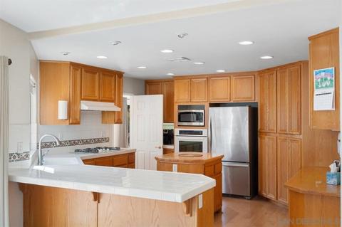 1052 Maxie Pl, Escondido, CA 92027 photo 11