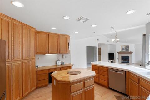 1052 Maxie Pl, Escondido, CA 92027 photo 14