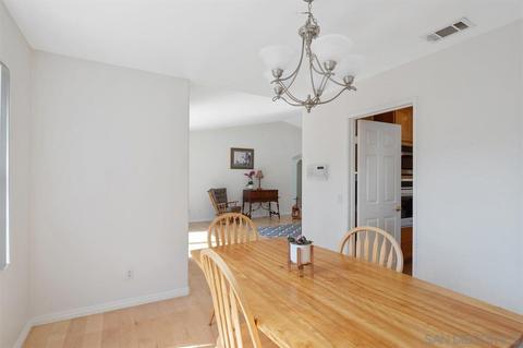1052 Maxie Pl, Escondido, CA 92027 photo 7