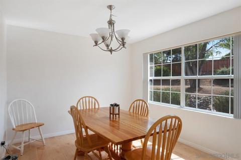 1052 Maxie Pl, Escondido, CA 92027 photo 6
