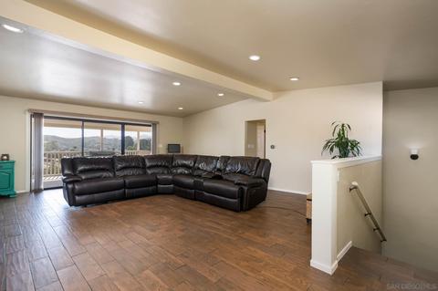 9111 Paradise Park Dr, Lakeside, CA 92040 photo 4