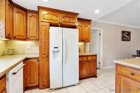 110 E Vermont Ave, Escondido, CA 92025 photo 6