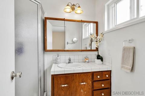 110 E Vermont Ave, Escondido, CA 92025 photo 21