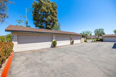 381 Stage Coach Rd, Oceanside, CA 92057 photo 3