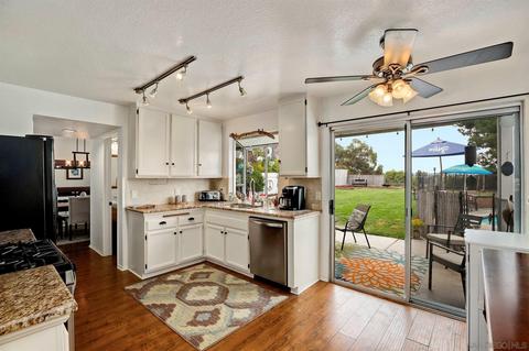 4703 Crestmont Pl, Oceanside, CA 92056 photo 14