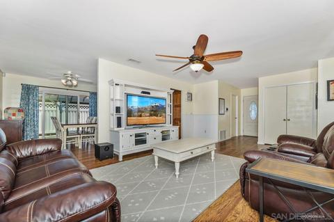 2242 Mark Pl, Escondido, CA 92027 photo 6