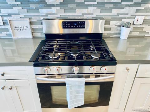 2546 Algiers St, Escondido, CA 92027 photo 22