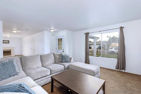 2009 Matthew Pl, Escondido, CA 92027 photo 2