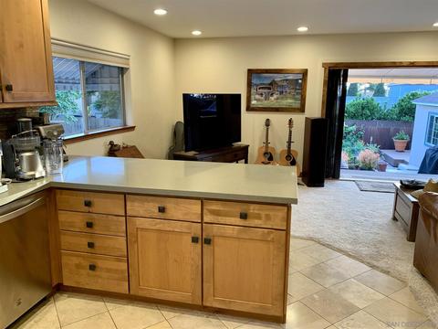 5714 Waverly Ave, La Jolla, CA 92037 photo 13