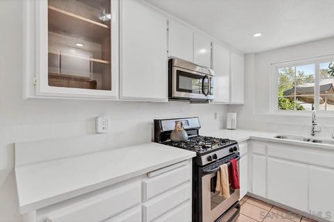 2729 Derringer Pl, Escondido, CA 92027 photo 10