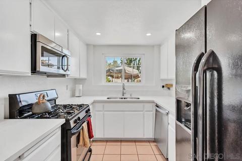 2729 Derringer Pl, Escondido, CA 92027 photo 9
