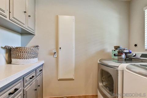 1298 Burris Dr, El Cajon, CA 92019 photo 30