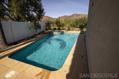 2310 Fallbrook Pl, Escondido, CA 92027 photo 22
