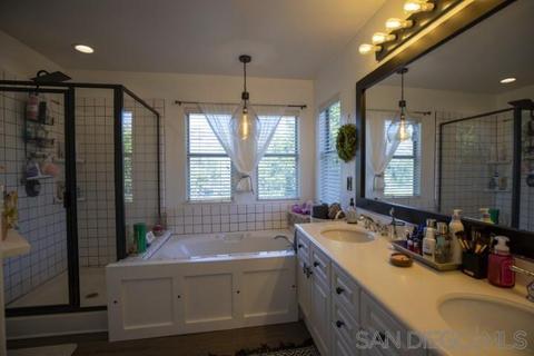 2310 Fallbrook Pl, Escondido, CA 92027 photo 14