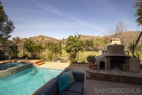 2310 Fallbrook Pl, Escondido, CA 92027 photo 23