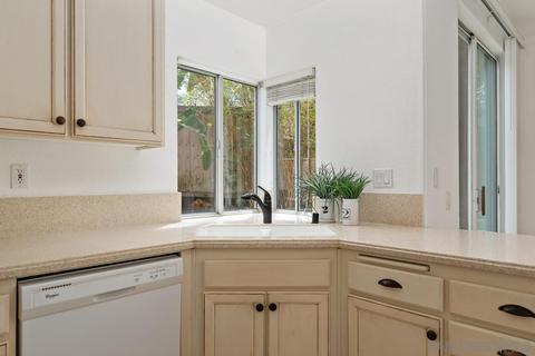 1540 Via Otano, Oceanside, CA 92056 photo 13
