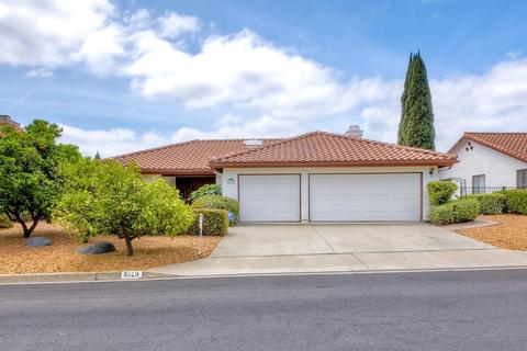 3929 Pinnacle Pl, Escondido, CA 92025 photo 1