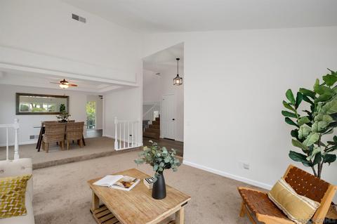 1409 Chestnut Ln, Vista, CA 92084 photo 2