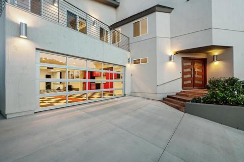 5405 Pacifica Dr, La Jolla, CA 92037 photo 3