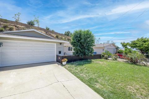 11051 Larkridge St, Santee, CA 92071 photo 2