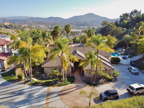 1827 Hidden Mesa Rd, El Cajon, CA 92019 photo 5