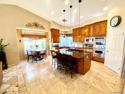 1827 Hidden Mesa Rd, El Cajon, CA 92019 photo 13