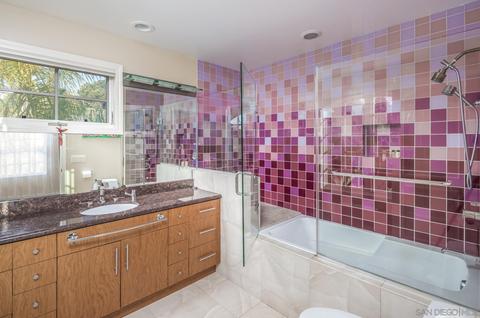 6092 Avenida Chamnez, La Jolla, CA 92037 photo 16