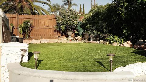 718 Driftwood, Fallbrook, CA 92028 photo 2