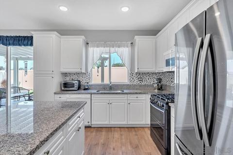 8689 Camden Dr, Santee, CA 92071 photo 14