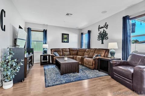 8689 Camden Dr, Santee, CA 92071 photo 4