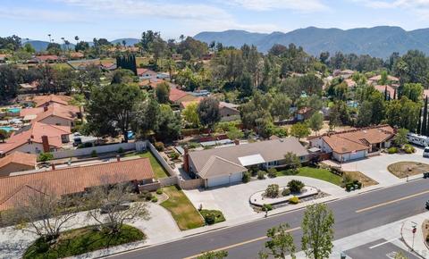 1677 Hamilton Ln, Escondido, CA 92029 photo 8
