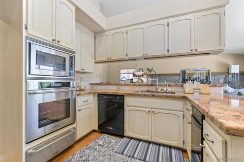 1677 Hamilton Ln, Escondido, CA 92029 photo 17