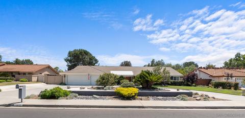 1677 Hamilton Ln, Escondido, CA 92029 photo 4