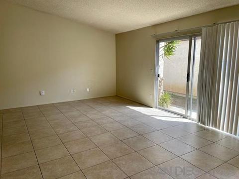 4782 Macadamia Ct, Oceanside, CA 92057 photo 9