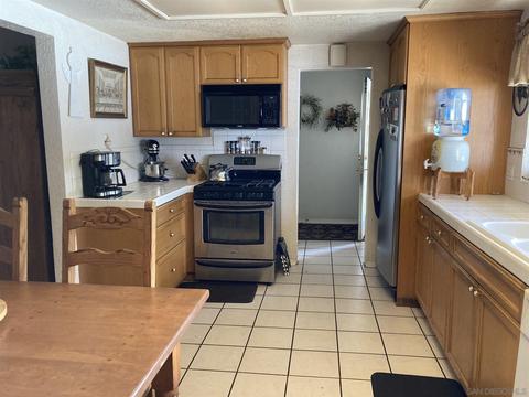 1609 Birch, Escondido, CA 92027 photo 5