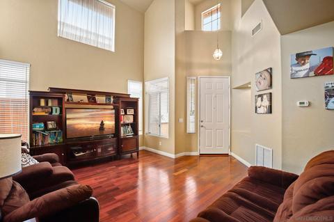 2415 Starlight Gln, Escondido, CA 92026 photo 5