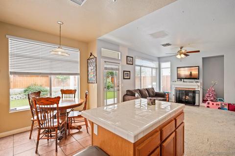 2415 Starlight Gln, Escondido, CA 92026 photo 10