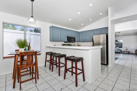 2253 Parktree Ln, Escondido, CA 92026 photo 9
